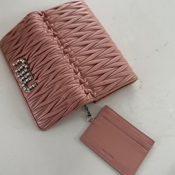 MIU MIU Mattalasse quilted leather rhinestone wallet - Picture 11 of 15